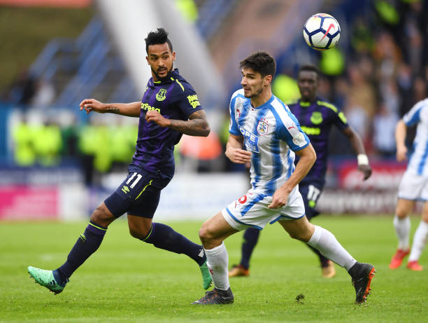 在几位年轻 在几位年轻